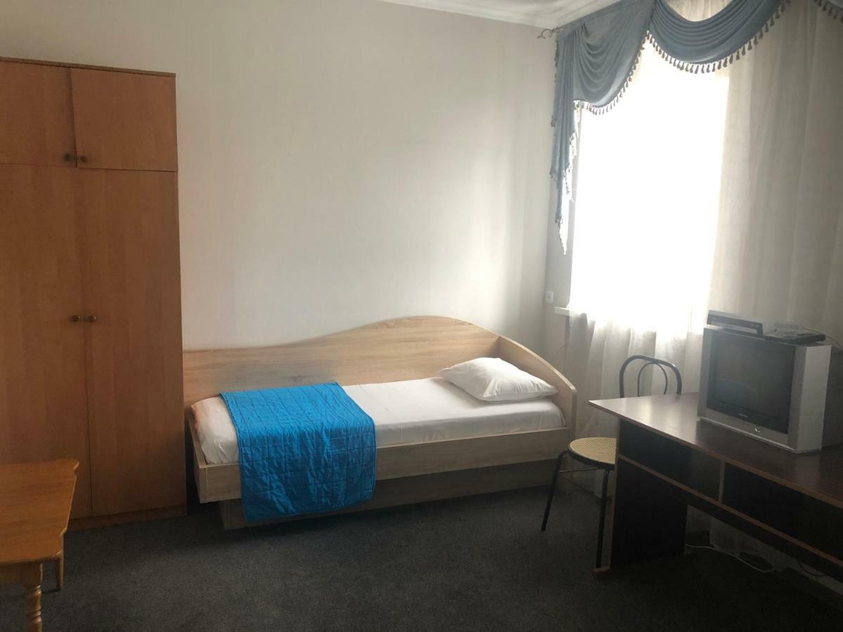 U Fedora Hotel Oleksandriia Luaran gambar