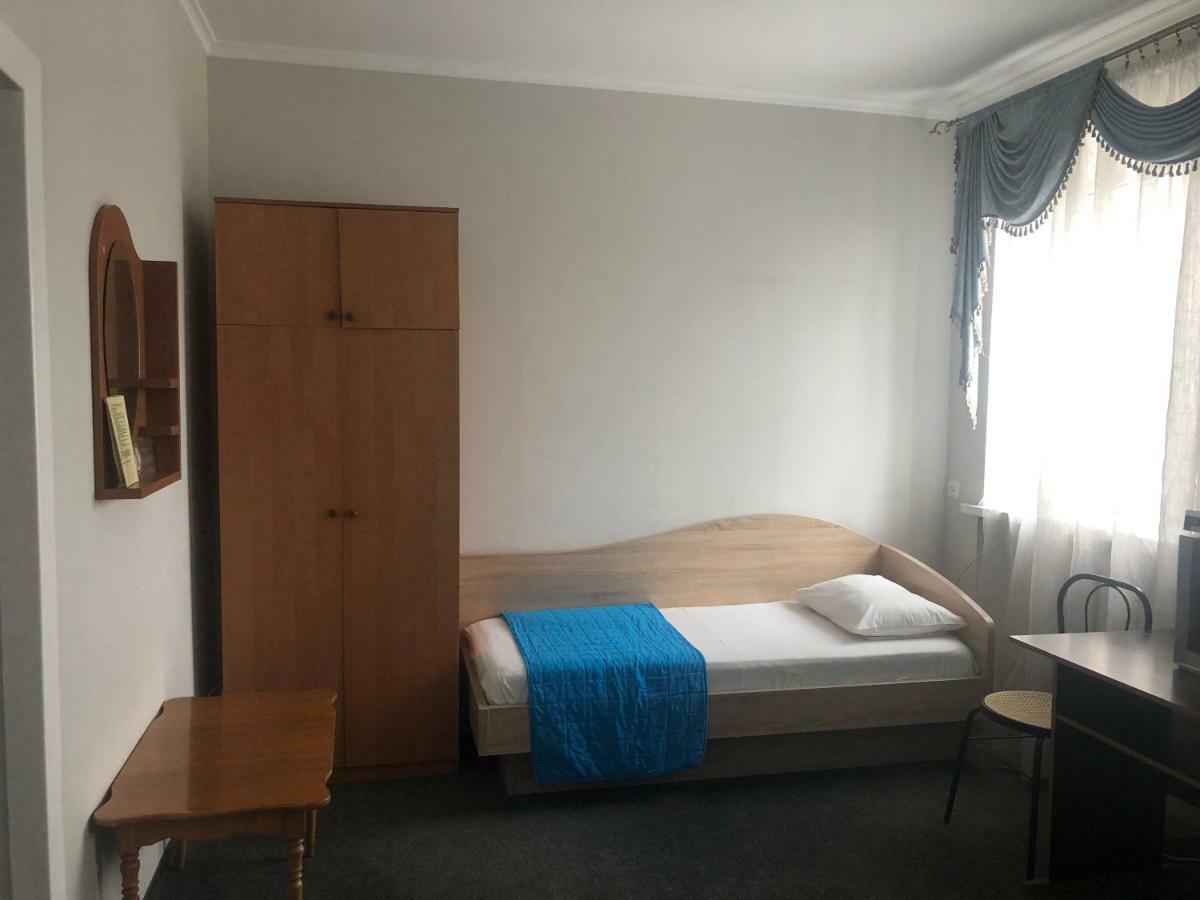 U Fedora Hotel Oleksandriia Luaran gambar