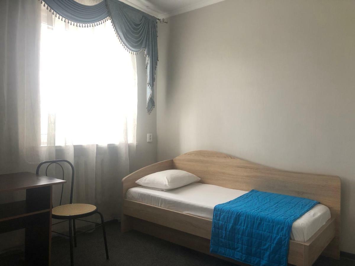 U Fedora Hotel Oleksandriia Luaran gambar